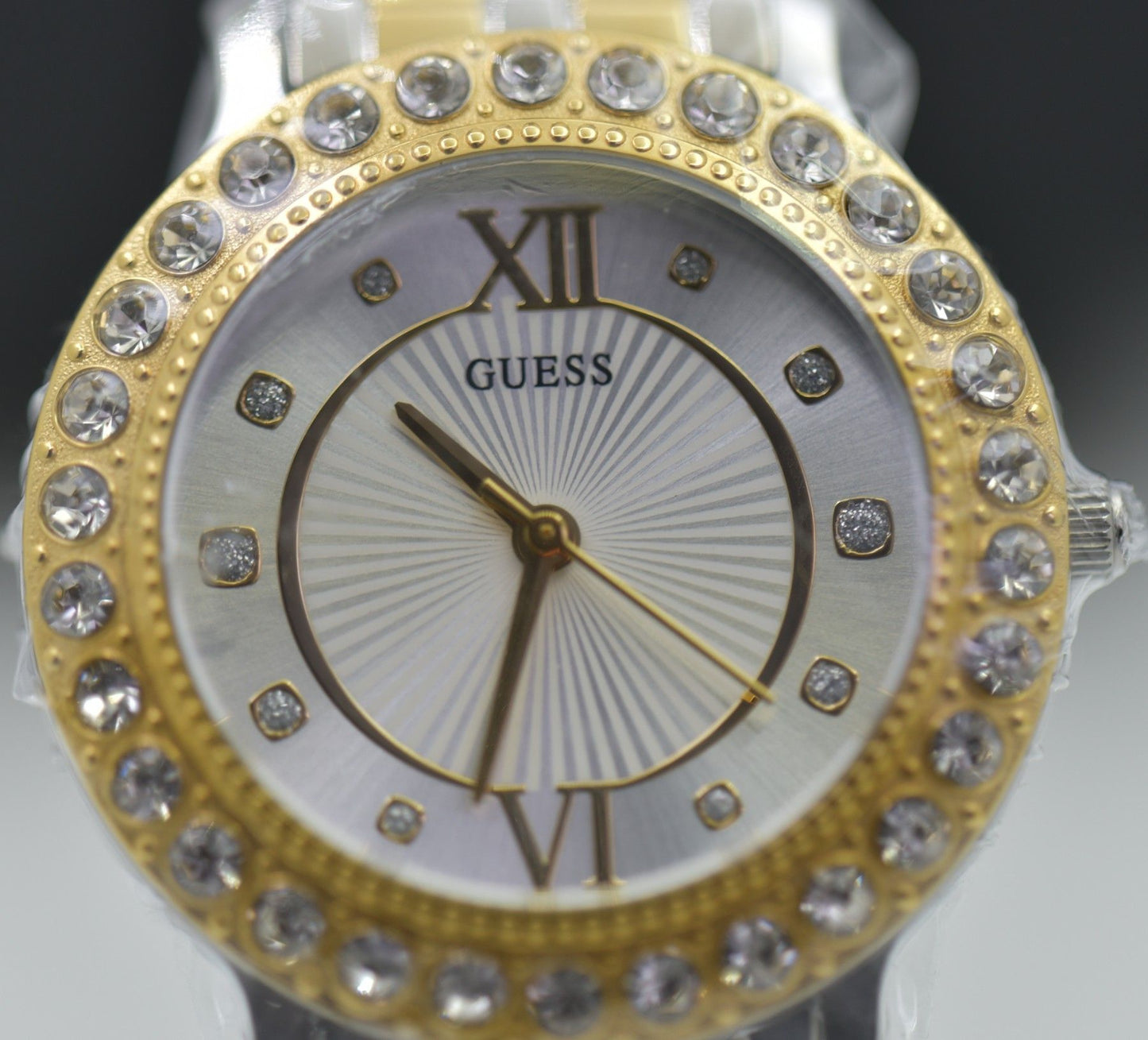 Guess W1062L4 Damenuhr Blush - Watchshop24.eu