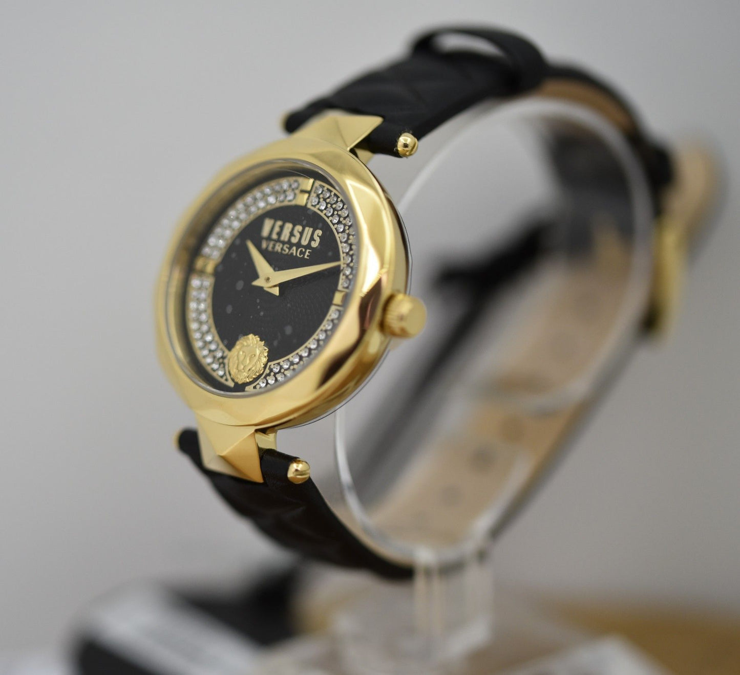 Versus Versace VSPCD7320 Frauenuhr Covent Garden Crystal - Watchshop24.eu
