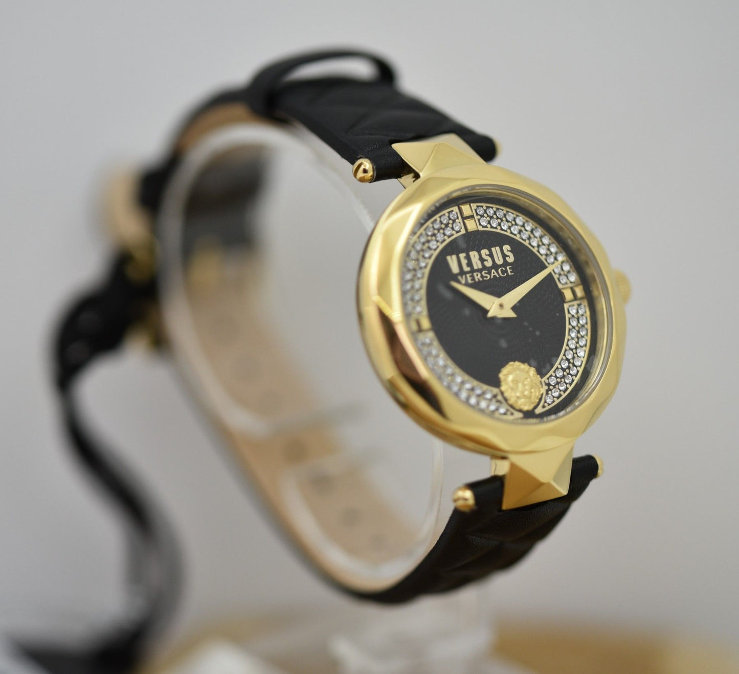 Versus Versace VSPCD7320 Frauenuhr Covent Garden Crystal - Watchshop24.eu