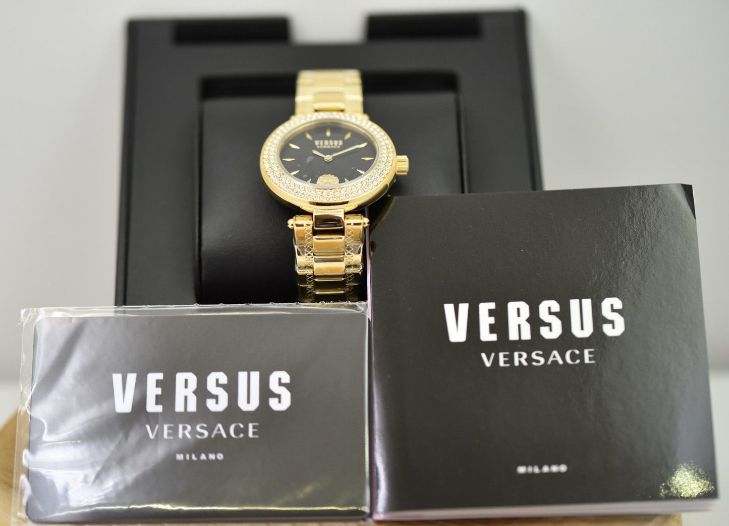 Versus Versace VSP713620 Frauenuhr Brick Lane Crystal - Watchshop24.eu