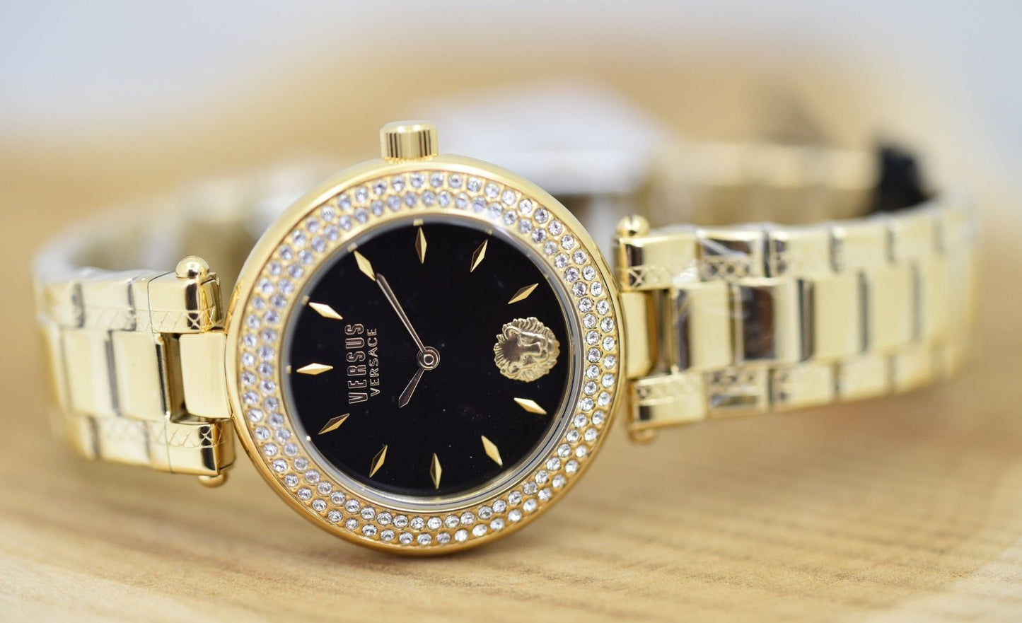 Versus Versace VSP713620 Frauenuhr Brick Lane Crystal - Watchshop24.eu