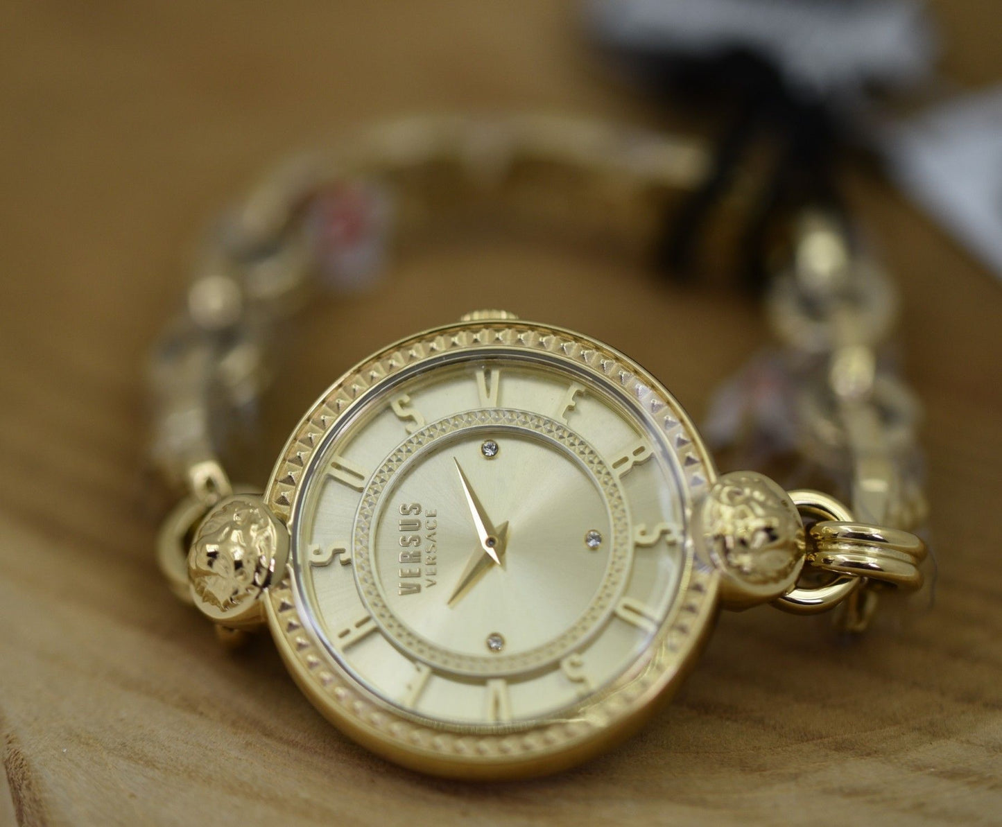 Versus Versace VSPLL1820 Frauenuhr Les Docks
