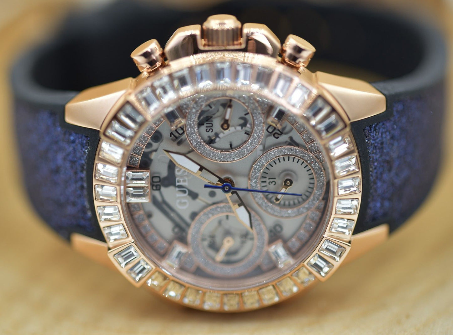 Guess GW0313L3 Multifunktionsuhr Bombshell - Watchshop24.eu