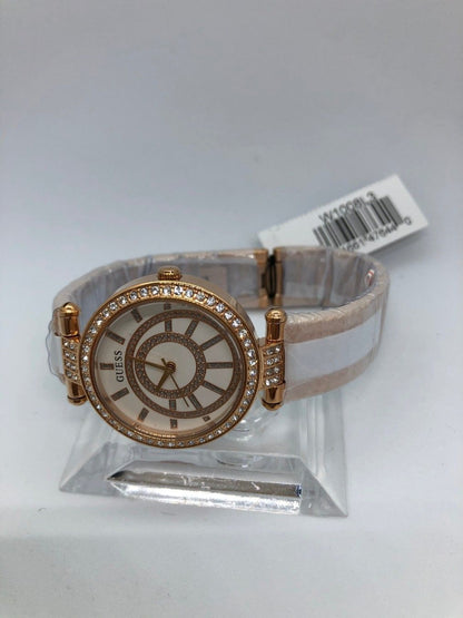Guess Muse Damenuhr W1008L3 - Edelstahlgehäuse, rosegoldfarbene W1008L3 - Watchshop24.eu