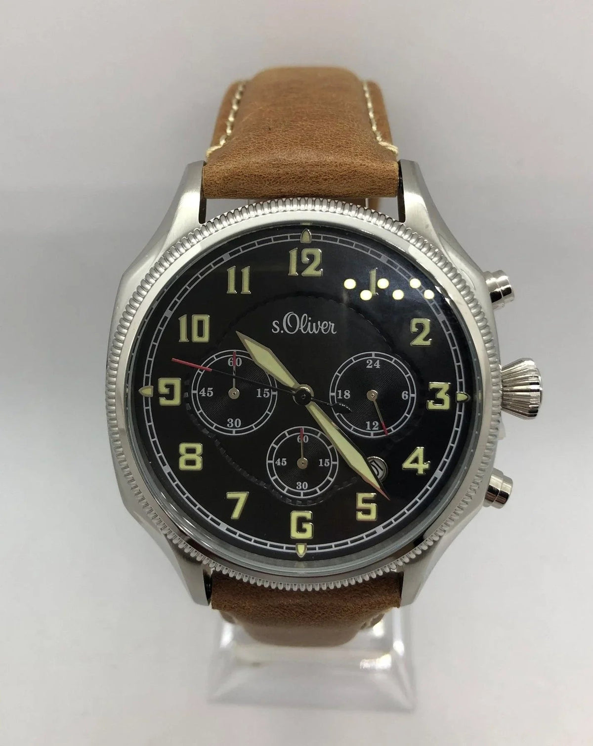 S.Oliver Chrono Armbanduhr SO-3180-LC – Eleganz trifft Funktionalität - Watchshop24.eu