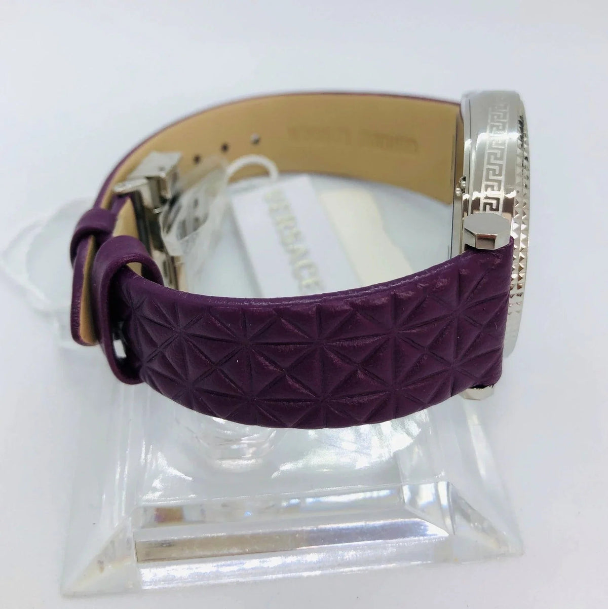 Elegante Versace V-Helix Damen-Armbanduhr für stilbewusste Frauen - Watchshop24.eu
