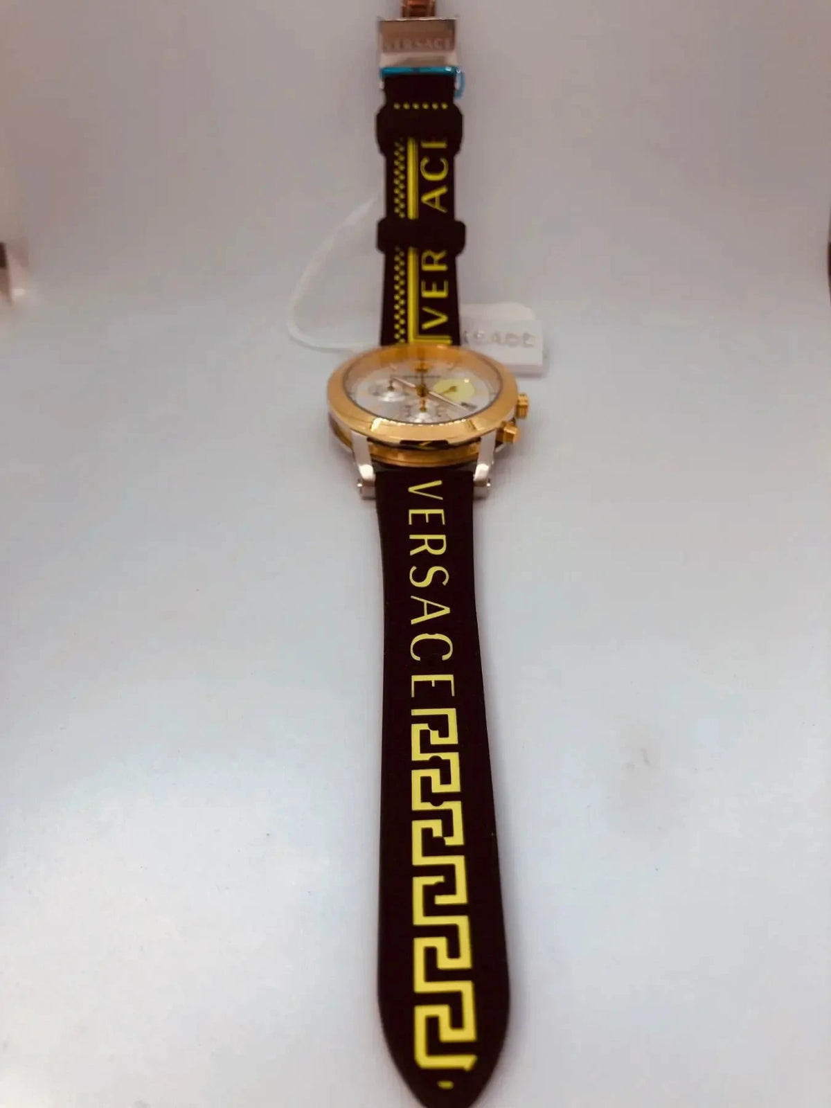 Versace VELT00519 Chronograph – Eleganz und Präzision für den modernen Mann - Watchshop24.eu