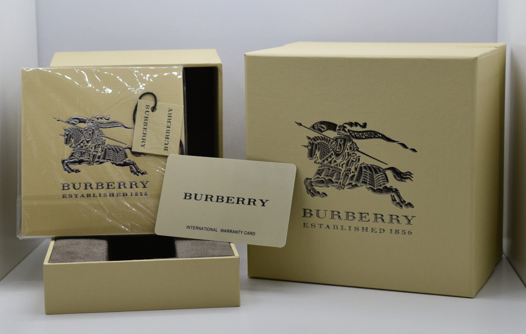 Burberry BU9752 Haymarket Check - Watchshop24.eu