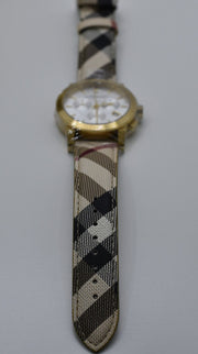 Burberry BU9752 Haymarket Check - Watchshop24.eu
