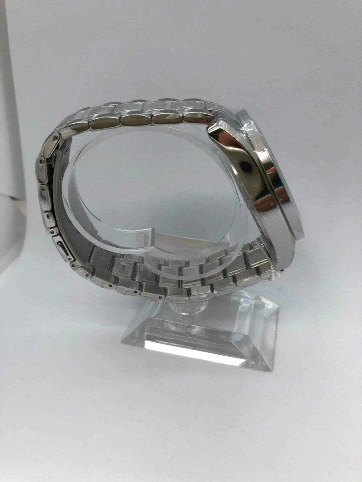Eleganter Hugo Boss 1513630 Chronograph TROPHY für stilbewusste Männer - Watchshop24.eu