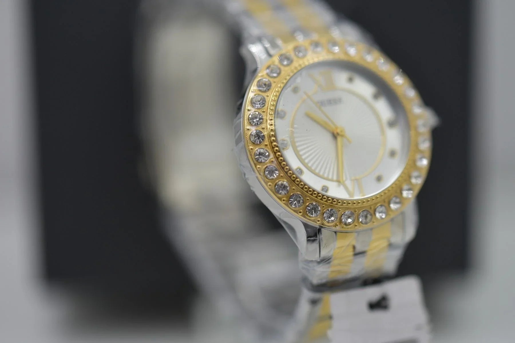 Guess W1062L4 Damenuhr Blush - Watchshop24.eu