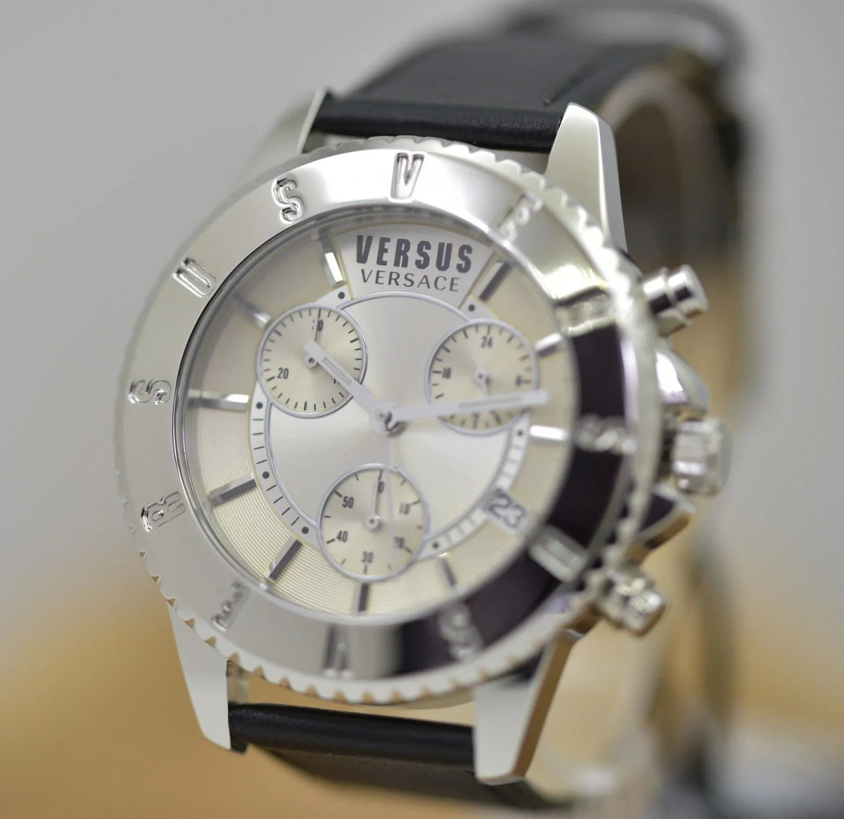 Versus Versace Chrono Uhr VSPGN2019 – Stilvolle Eleganz für jeden Anlass - Watchshop24.eu