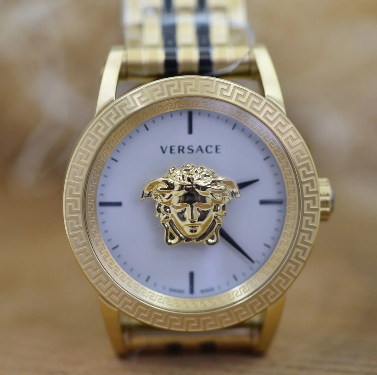 Versace Palazzo Empire Herrenuhr VERD00418 – Stil und Eleganz für jeden Anlass - Watchshop24.eu