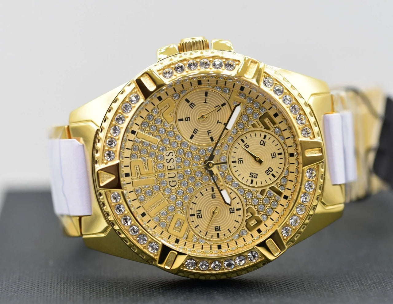 Guess W1156L2 Frontier Damenuhr - Watchshop24.eu