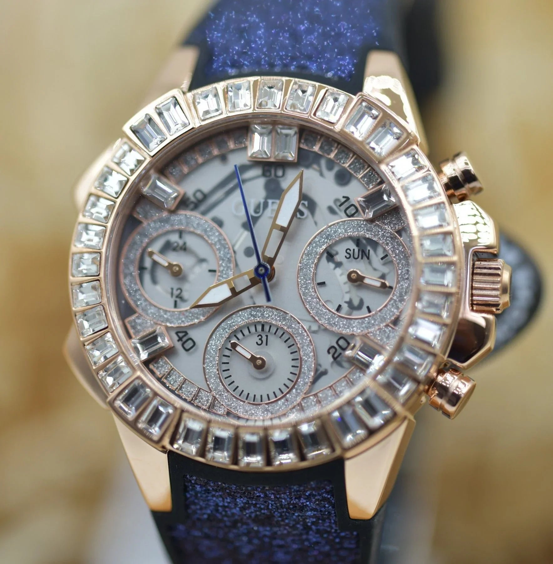 Guess GW0313L3 Multifunktionsuhr Bombshell - Watchshop24.eu