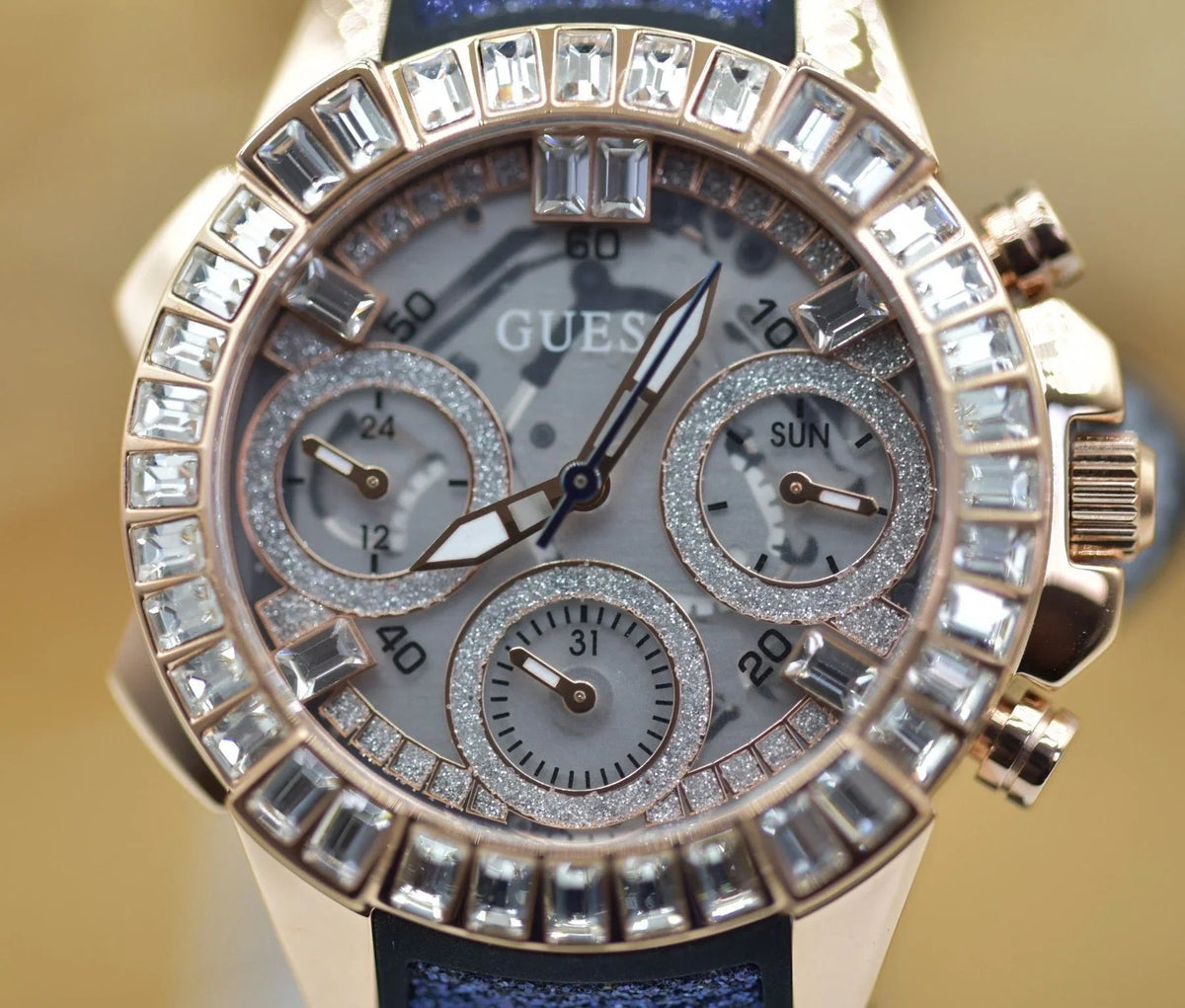Guess GW0313L3 Multifunktionsuhr Bombshell - Watchshop24.eu