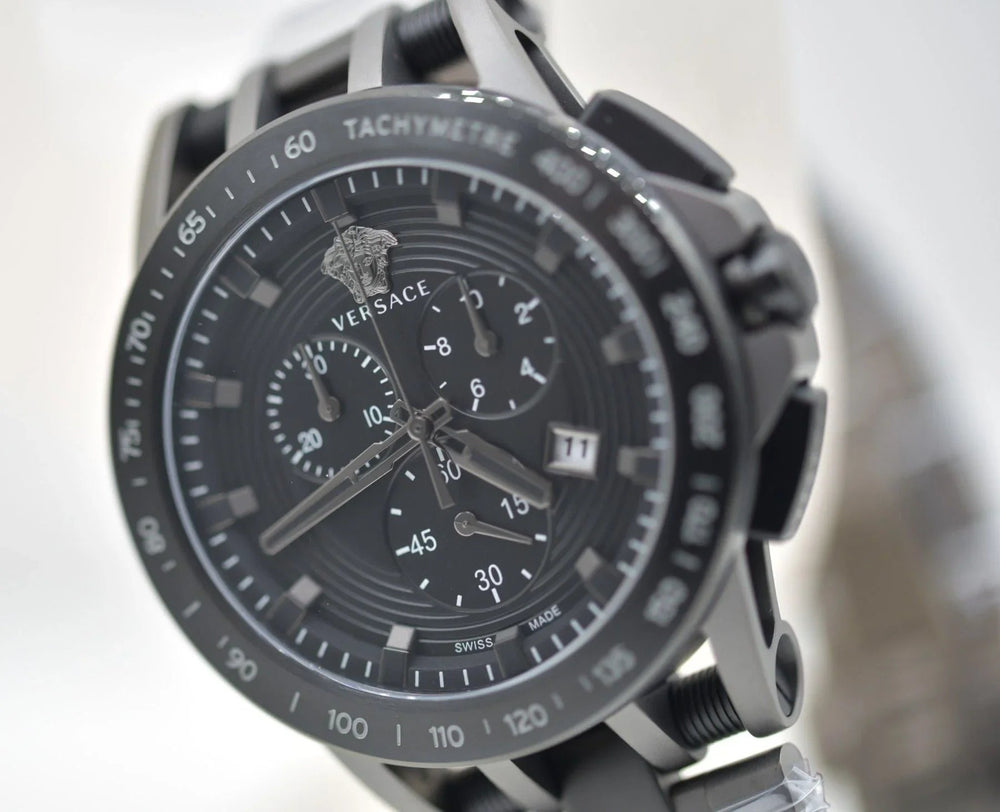 Versace Herrenuhr Chronograph VE3E00921 – Der ultimative Sportbegleiter - Watchshop24.eu
